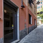 Colour And Comfort In The City Centre By Wonderful Italy